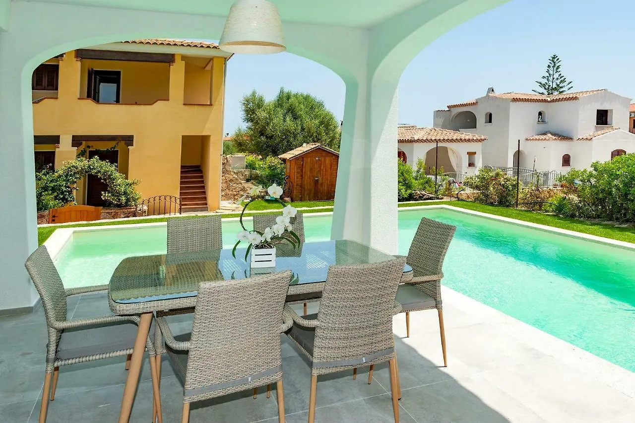 Villa Paradise Budoni 0*,  Italy
